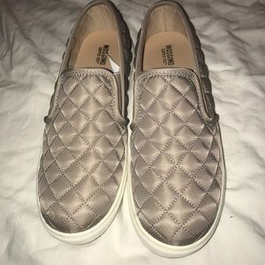 Comfy casual slides